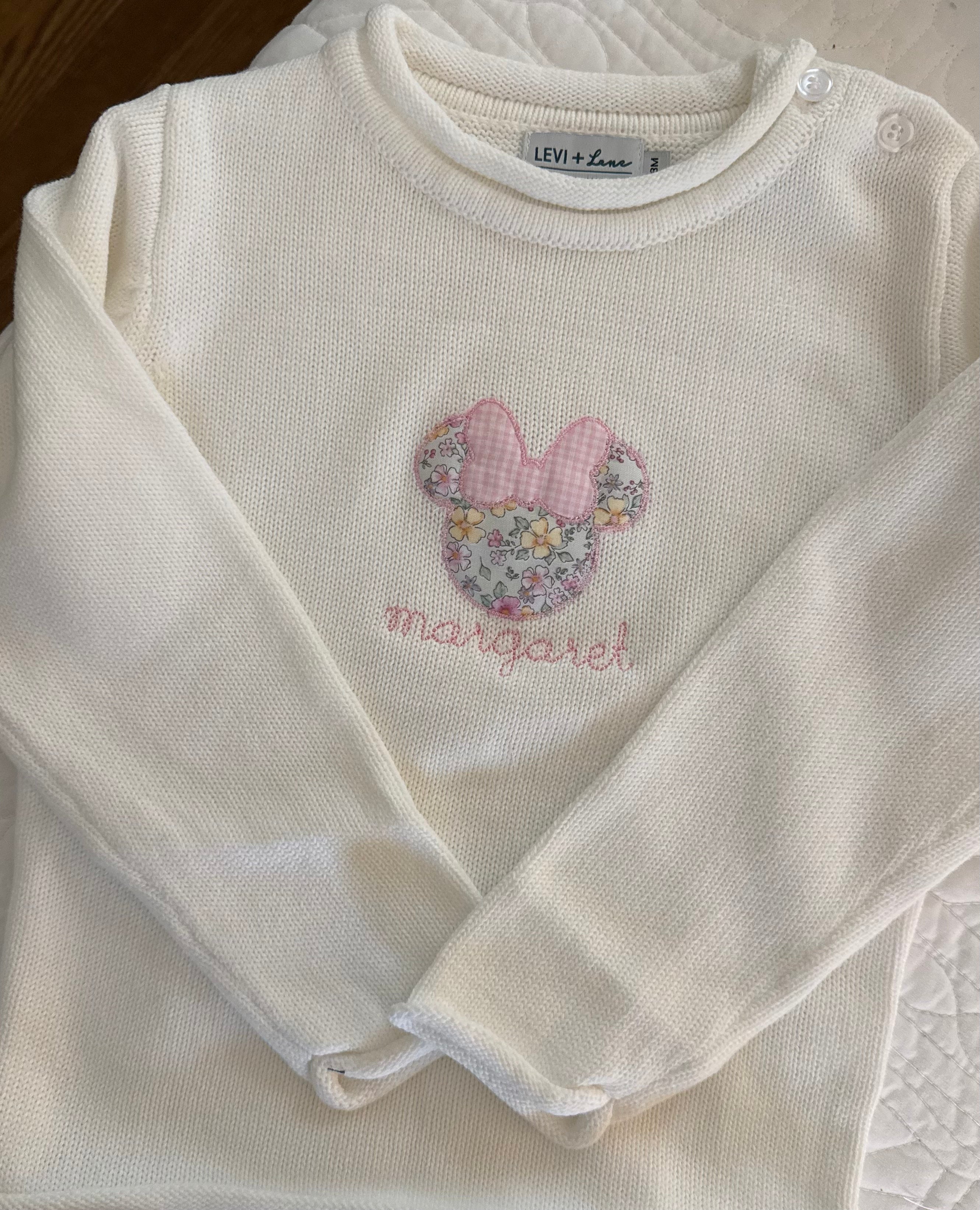 Applique Mouse Rollneck Sweater